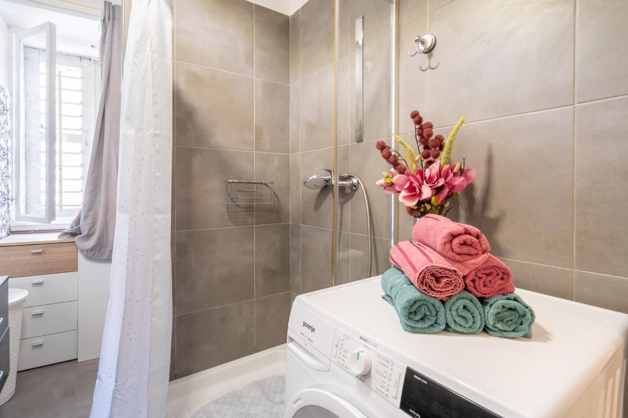 Vecia Apartma